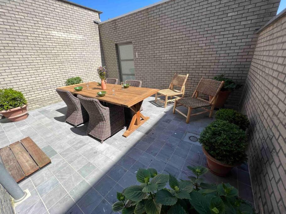 Zaalhof Appartement Іпр Екстер'єр фото
